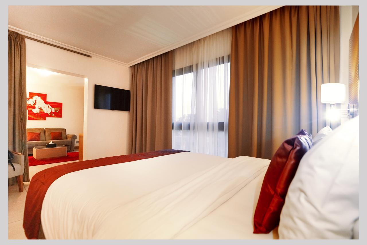 Star Land Hotel Bonapriso Duala Zewnętrze zdjęcie