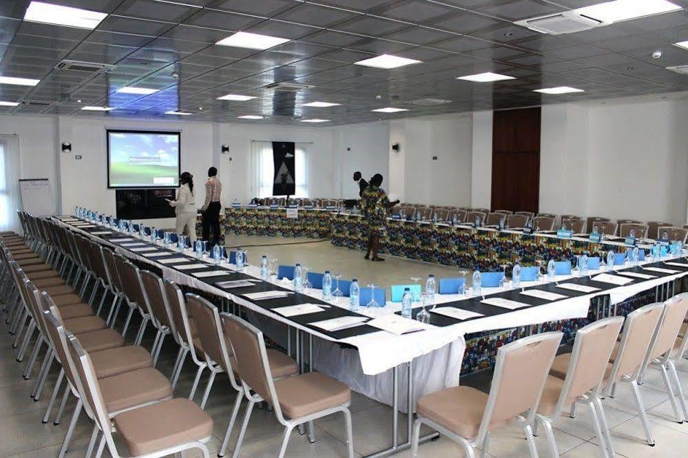 Star Land Hotel Bonapriso Duala Zewnętrze zdjęcie